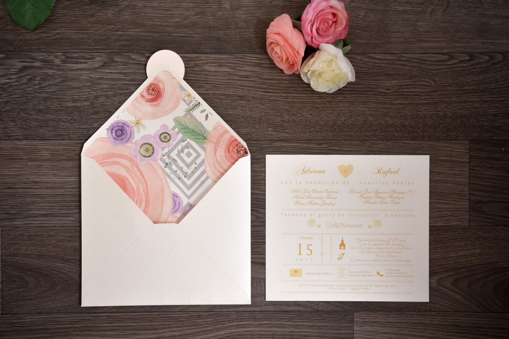 Invitación de matrimonio floral en acuarela hecha en Bogotá